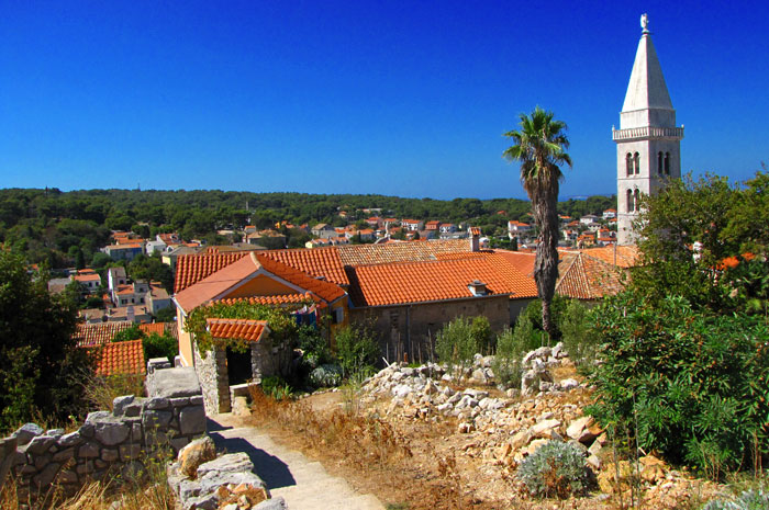 peisaj biserica mali losinj croatia panorama